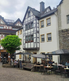 FeWo Innenstadt mit Dachterasse, Grill, bis 8 Personen, 3 SZ